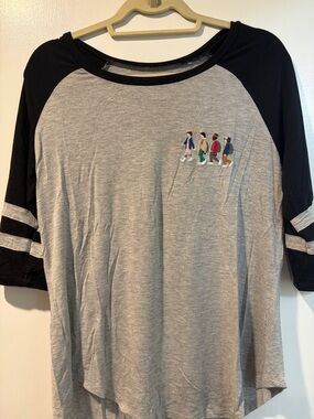 Stranger Things Tee - Gray & Black